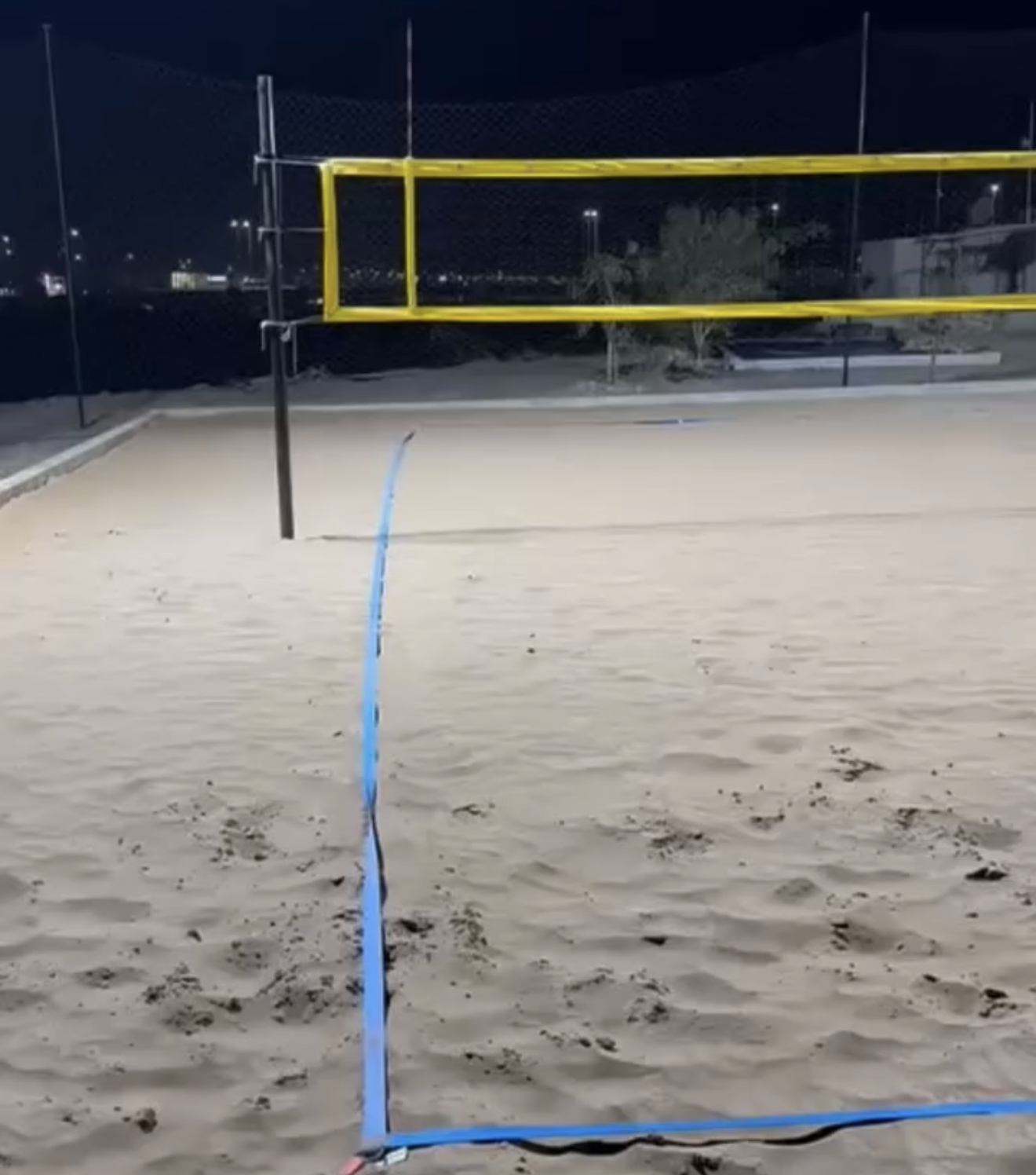 كرة الطائرة الشاطئية